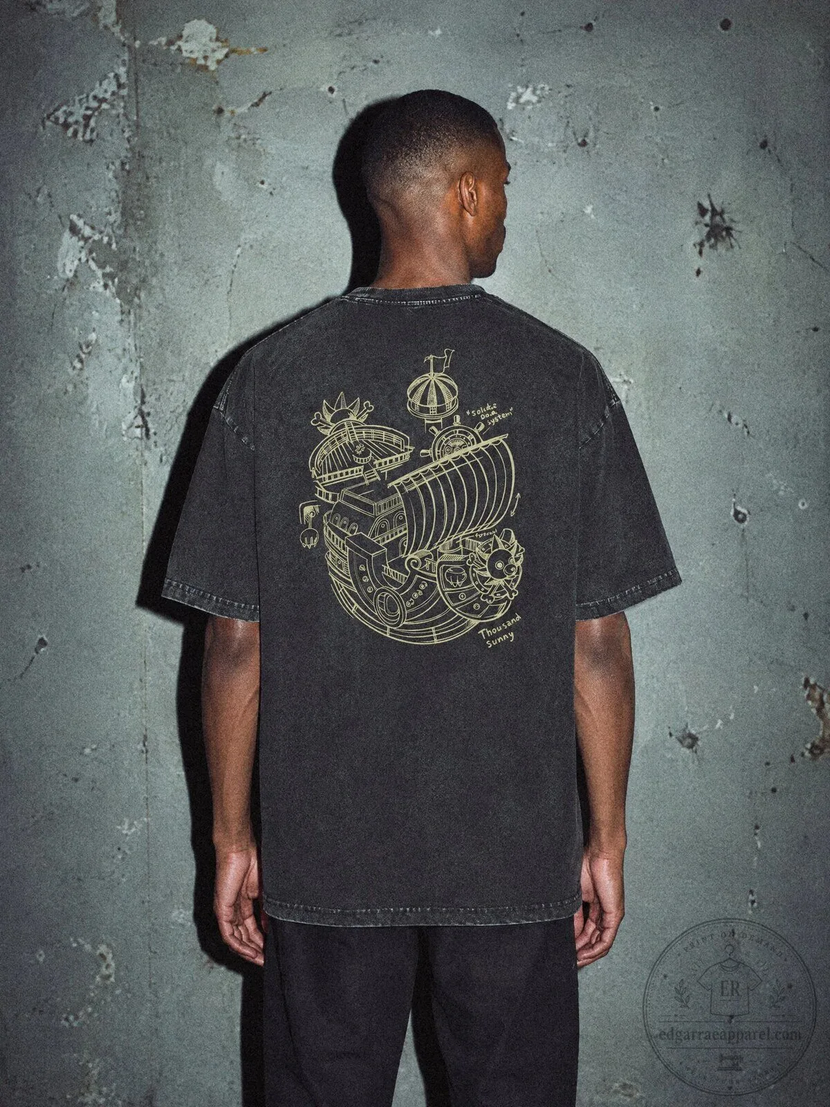 One Piece Thousand Sunny Ship Vintage Black Graphic T-Shirt