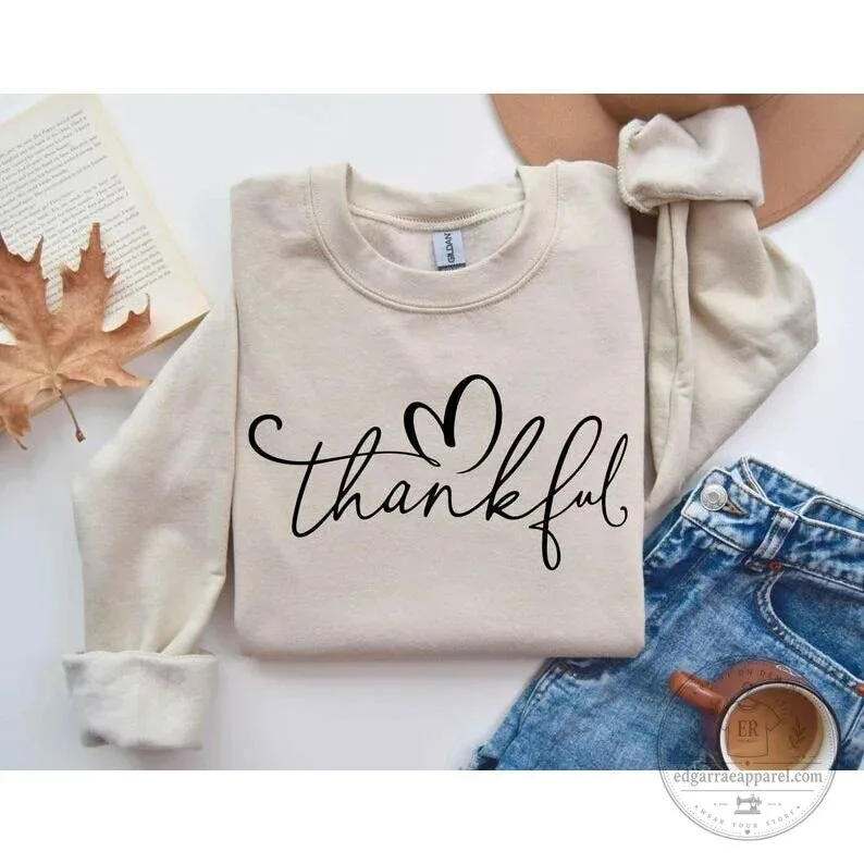 Thankful Script Heart Graphic Crewneck Cozy Fall Thanksgiving Sweatshirt 17 Thankful Script Heart Graphic Crewneck Cozy Fall Thanksgiving Sweatshirt